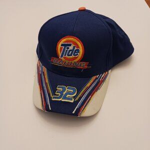 Nascar Tide hat new sofa